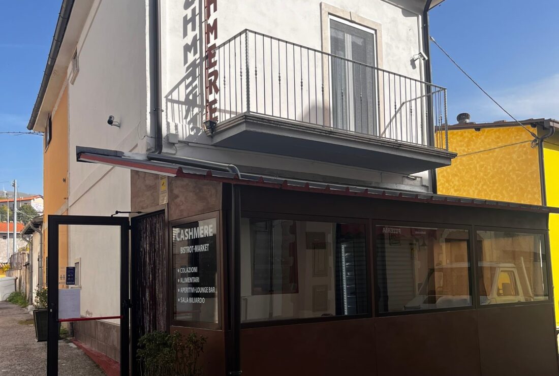 VENDESI LOCALE COMMERCIALE BAR/ MINIMARKET – CERCHIO (AQ)